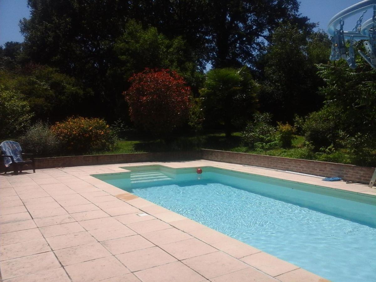 Gite Vacances Bosc D'Esquirol 4 Pers Escorneboeuf ภายนอก รูปภาพ